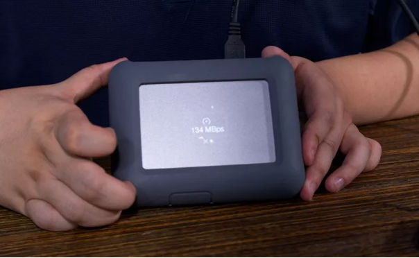 有它,誰還用電腦備份素材?!